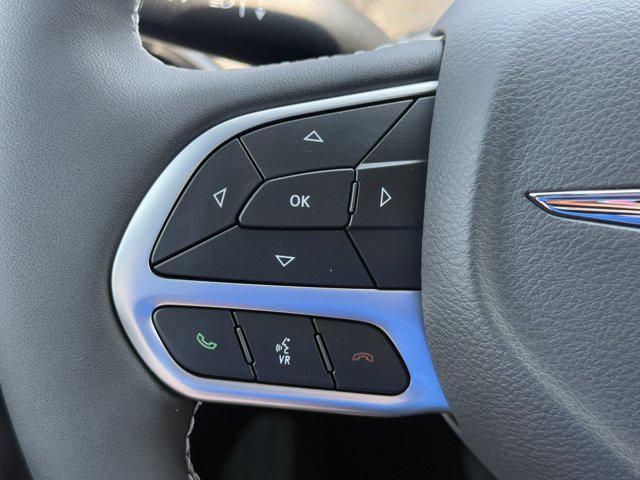 new 2025 Chrysler Pacifica car, priced at $46,060