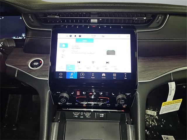 new 2025 Jeep Grand Cherokee car, priced at $53,238