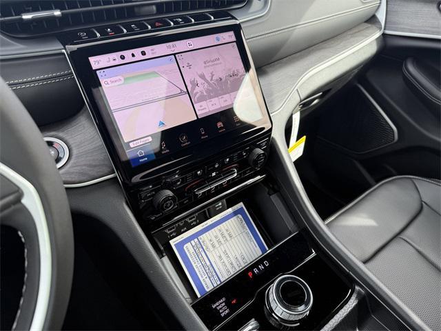 new 2025 Jeep Grand Cherokee car, priced at $50,886
