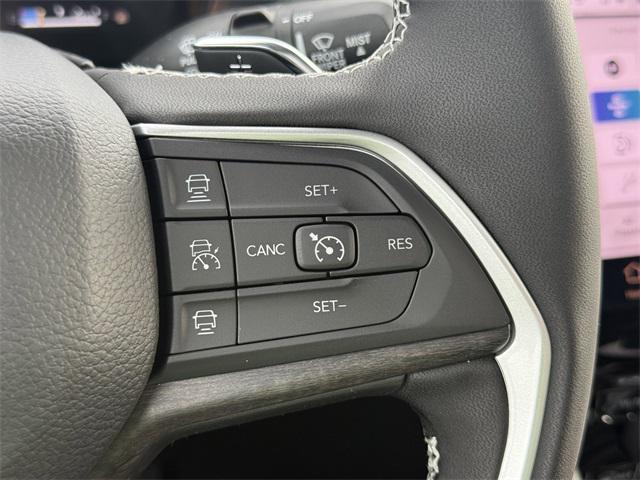 new 2025 Jeep Grand Cherokee car, priced at $52,039