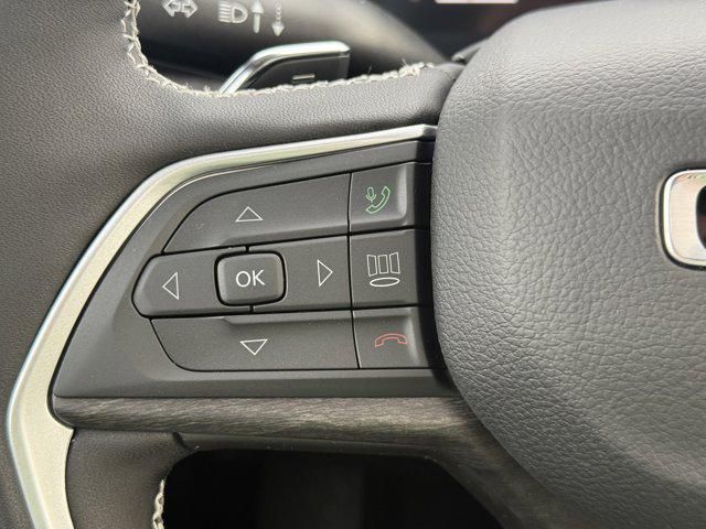 new 2025 Jeep Grand Cherokee car, priced at $49,500