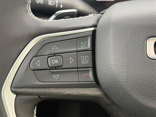new 2025 Jeep Grand Cherokee car, priced at $50,886
