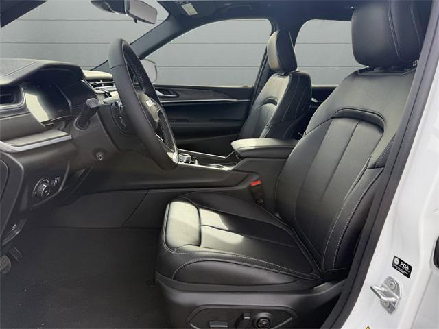 new 2025 Jeep Grand Cherokee car, priced at $50,886