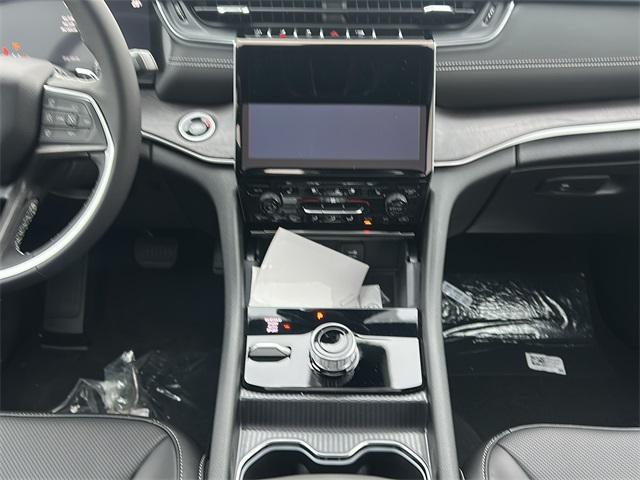 new 2025 Jeep Grand Cherokee L car, priced at $56,373