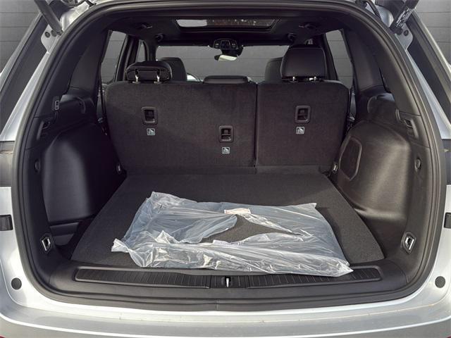 new 2025 Jeep Grand Cherokee car, priced at $50,961