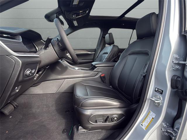 new 2025 Jeep Grand Cherokee car, priced at $50,961