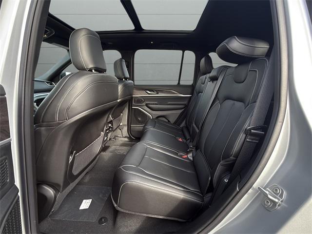 new 2025 Jeep Grand Cherokee car, priced at $50,961