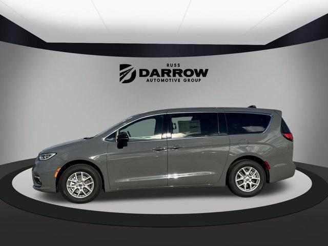 new 2025 Chrysler Pacifica car, priced at $43,920