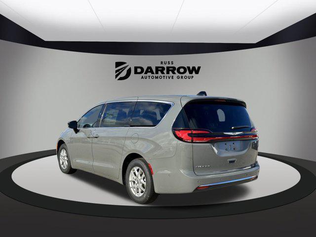 new 2025 Chrysler Pacifica car, priced at $43,920