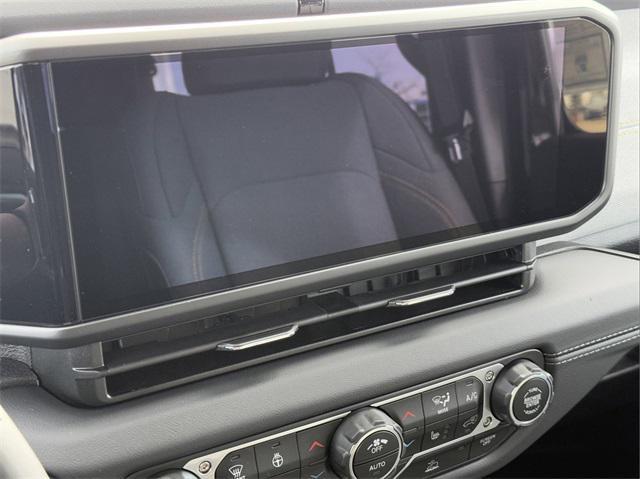 new 2025 Jeep Wrangler car