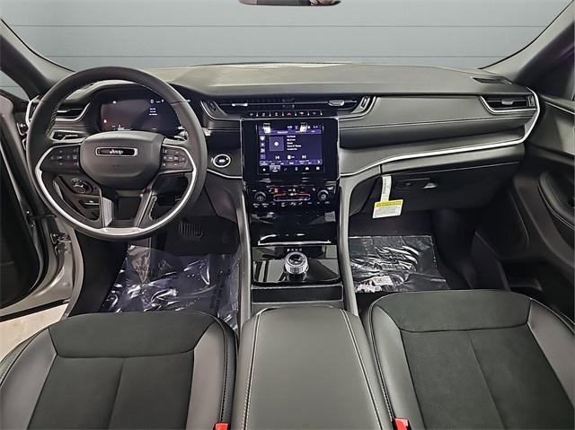 new 2025 Jeep Grand Cherokee car, priced at $42,509