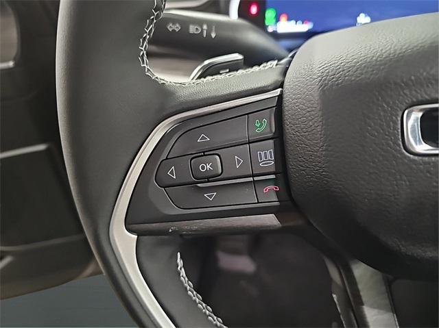 new 2025 Jeep Grand Cherokee car, priced at $50,515