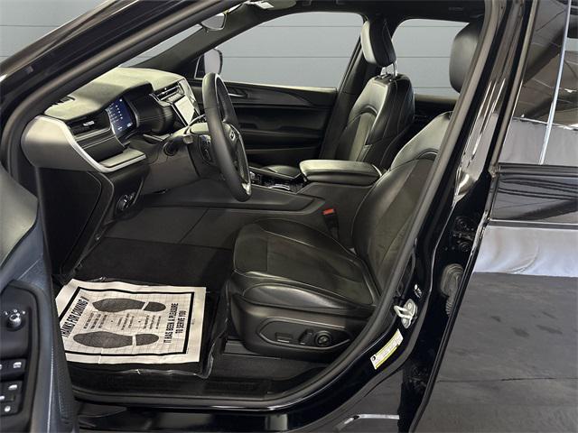 used 2023 Jeep Grand Cherokee car, priced at $30,494