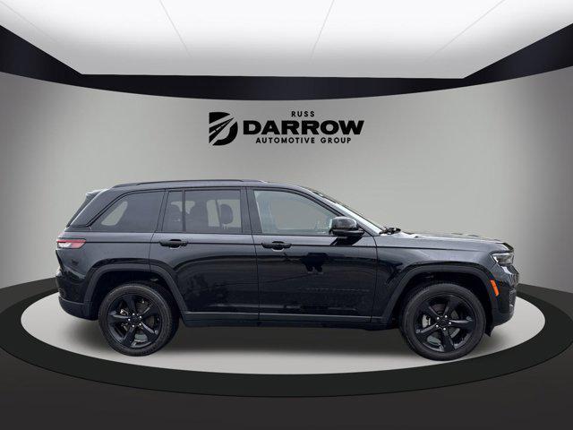 used 2023 Jeep Grand Cherokee car, priced at $33,318