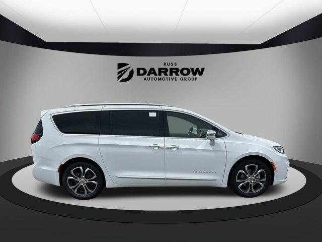 new 2024 Chrysler Pacifica car, priced at $47,446