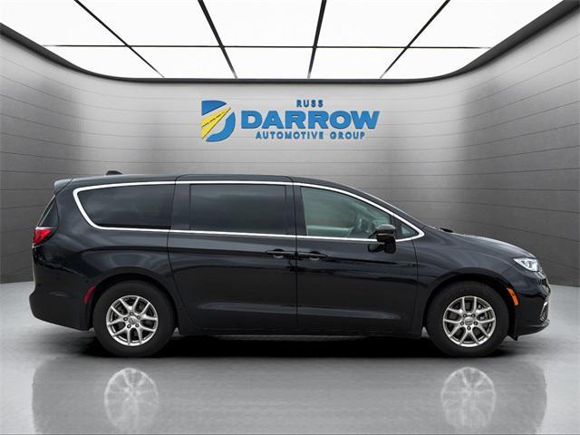 used 2024 Chrysler Pacifica car, priced at $32,500