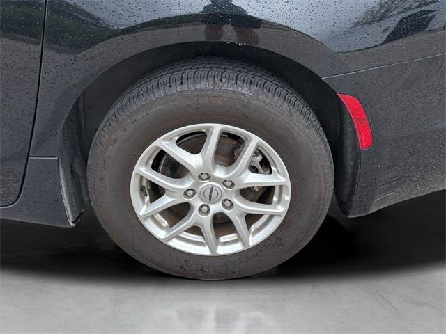 used 2024 Chrysler Pacifica car, priced at $32,500