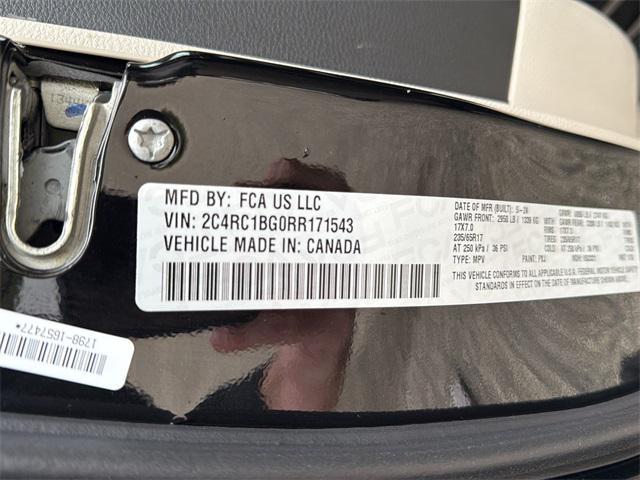 used 2024 Chrysler Pacifica car, priced at $32,500