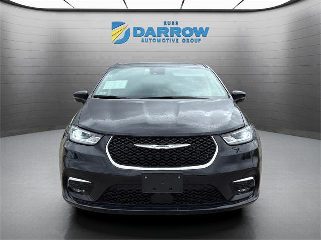 used 2024 Chrysler Pacifica car, priced at $32,500