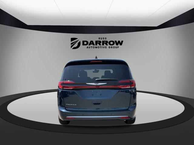new 2025 Chrysler Pacifica car, priced at $42,060