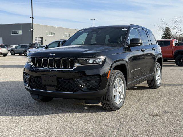 new 2025 Jeep Grand Cherokee car, priced at $41,477