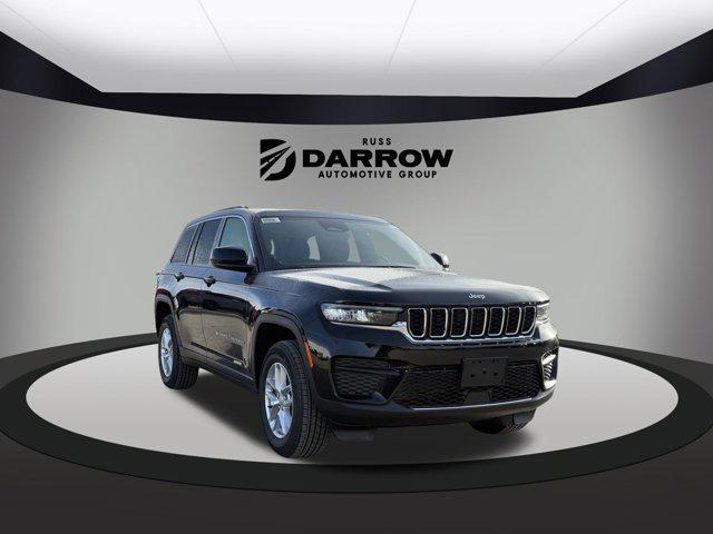 new 2025 Jeep Grand Cherokee car, priced at $39,999