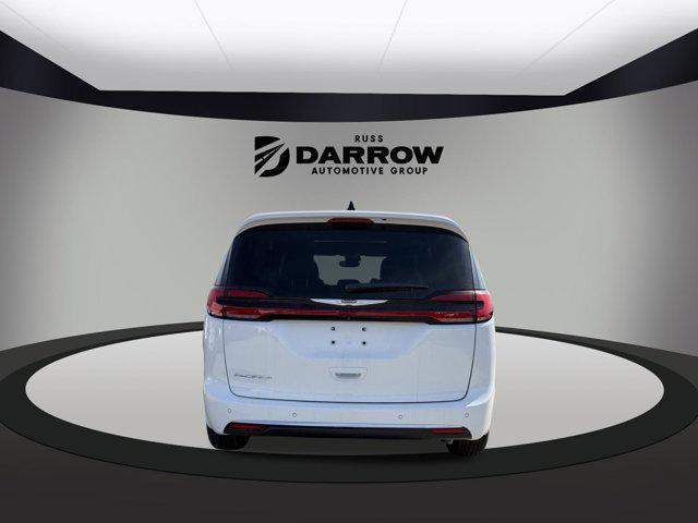 new 2025 Chrysler Pacifica car, priced at $40,500