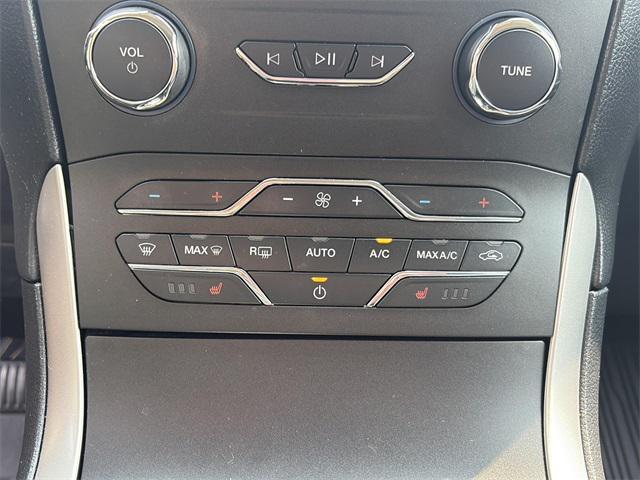 used 2020 Ford Edge car, priced at $18,734