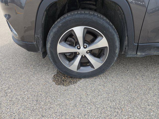 used 2021 Jeep Cherokee car, priced at $22,755