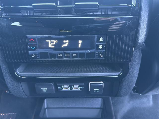 new 2025 Jeep Wagoneer L car, priced at $82,500