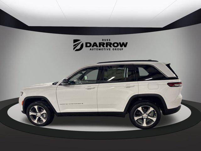 new 2025 Jeep Grand Cherokee car, priced at $46,000
