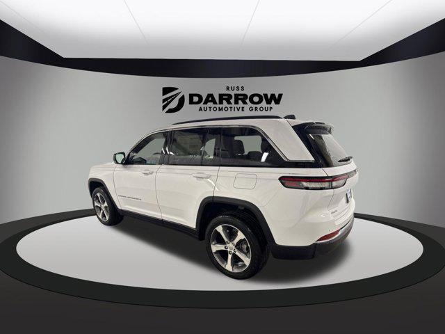 new 2025 Jeep Grand Cherokee car, priced at $46,000