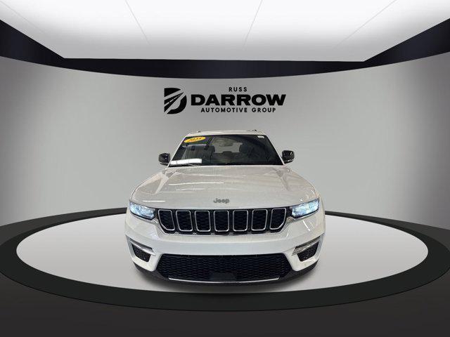 new 2025 Jeep Grand Cherokee car, priced at $46,000