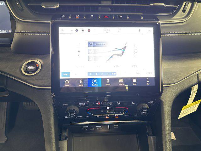 new 2025 Jeep Grand Cherokee car, priced at $51,386