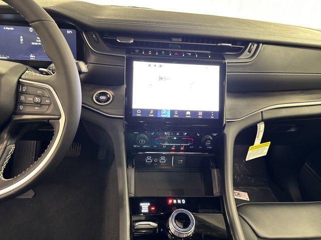 new 2025 Jeep Grand Cherokee car, priced at $51,386