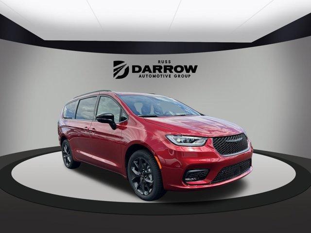 new 2024 Chrysler Pacifica car, priced at $48,280