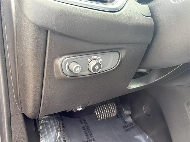 used 2022 Chevrolet Equinox car, priced at $19,382