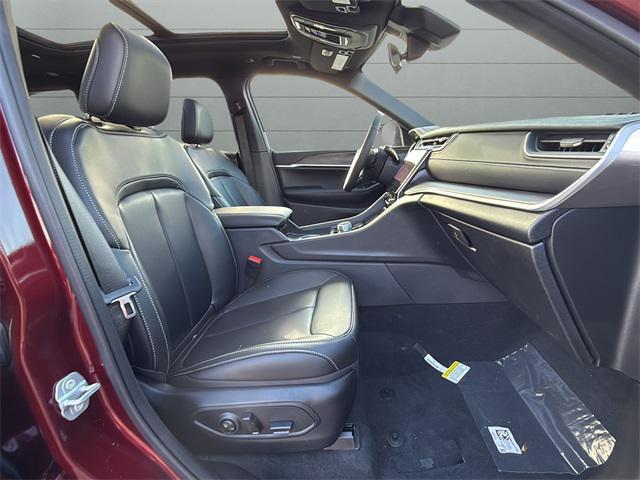 new 2025 Jeep Grand Cherokee car, priced at $51,560