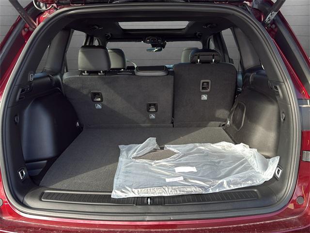 new 2025 Jeep Grand Cherokee car, priced at $51,560