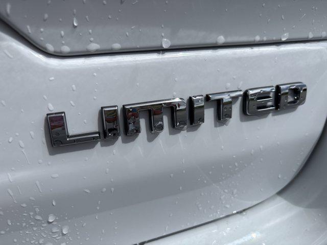 used 2023 Jeep Grand Cherokee car, priced at $34,409