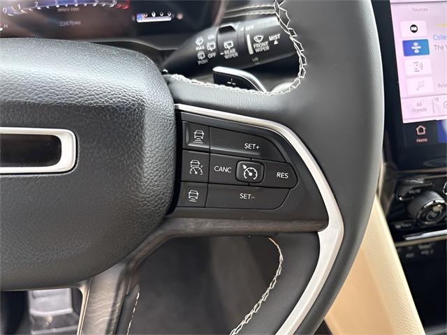 used 2023 Jeep Grand Cherokee car, priced at $31,376
