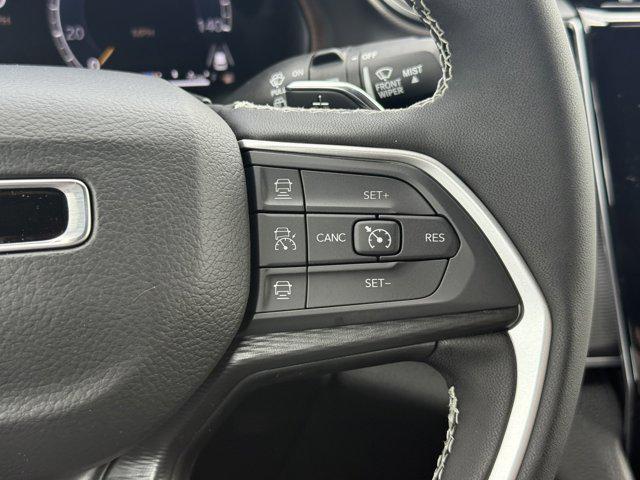 new 2025 Jeep Grand Cherokee car, priced at $39,922