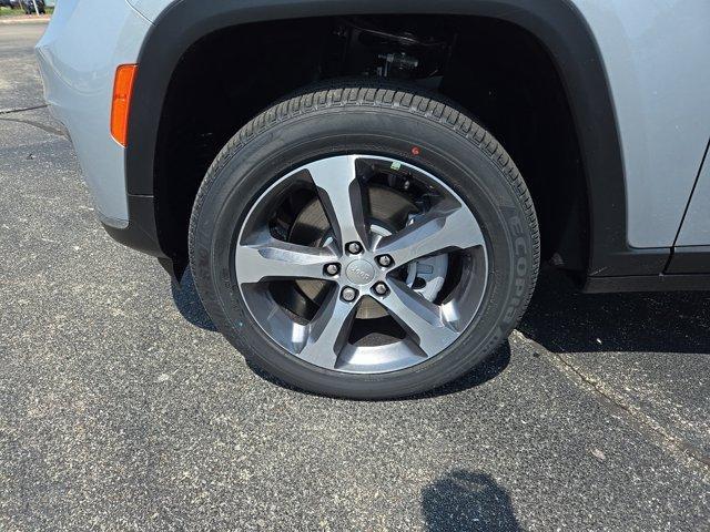 new 2024 Jeep Grand Cherokee L car, priced at $51,658