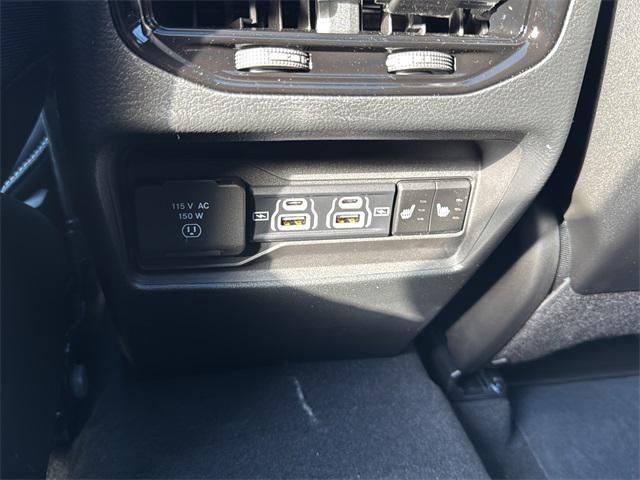 new 2025 Jeep Grand Cherokee car, priced at $52,838