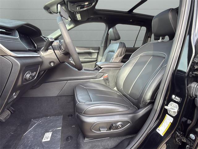 new 2025 Jeep Grand Cherokee car, priced at $52,698