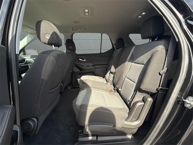 used 2021 Chevrolet Traverse car, priced at $23,031
