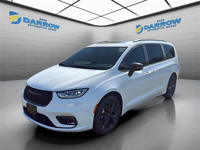 new 2026 Chrysler Pacifica car, priced at $48,972