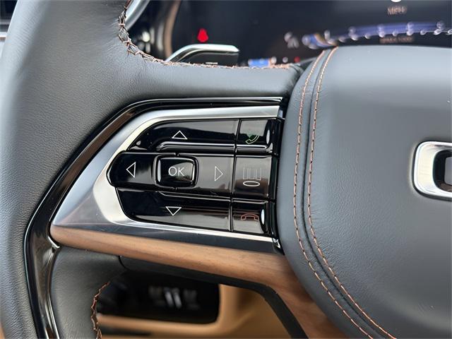 new 2025 Jeep Grand Cherokee car, priced at $63,700