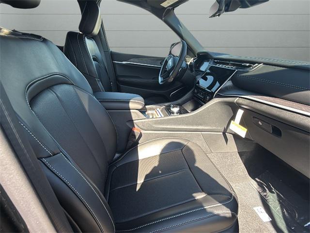 new 2025 Jeep Grand Cherokee car, priced at $55,009