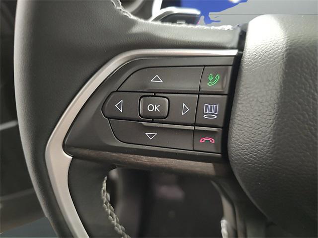 new 2025 Jeep Grand Cherokee car, priced at $49,964